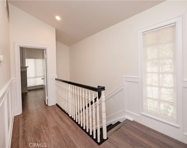 328 W 7th - Photo Thumbnail 13