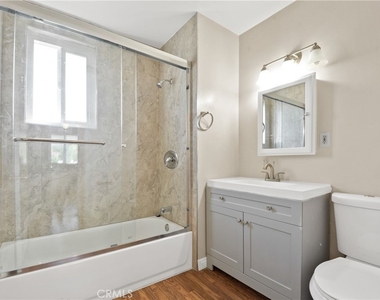 236 E Olive Avenue - Photo Thumbnail 4
