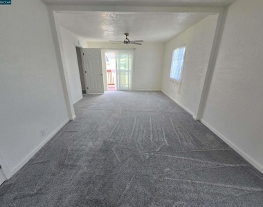 2361 17th St - Photo Thumbnail 5