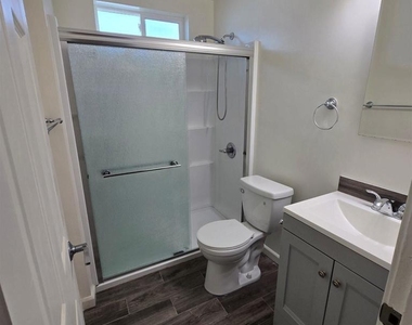 2361 17th St - Photo Thumbnail 4