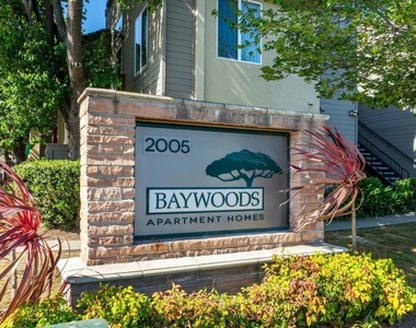 2005 San Jose Dr - Photo Thumbnail 10