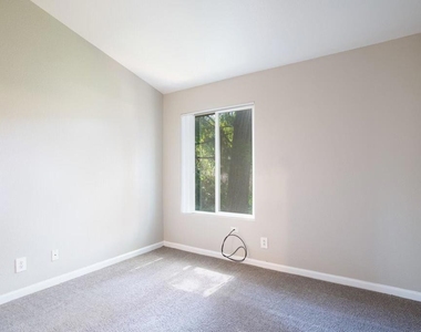 2005 San Jose Dr - Photo Thumbnail 12
