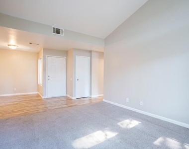 2005 San Jose Dr - Photo Thumbnail 23