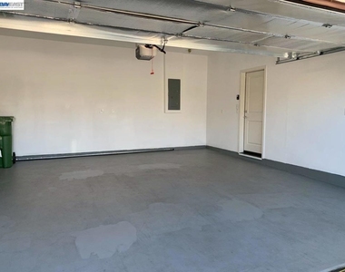7149 Diamond Ave - Photo Thumbnail 19