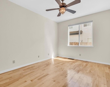 2317 Wayfarer Drive - Photo Thumbnail 31