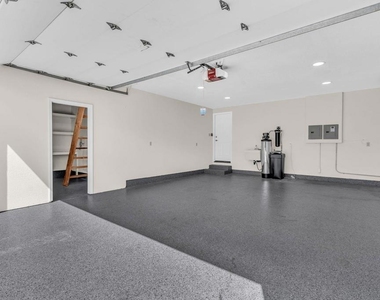 2317 Wayfarer Drive - Photo Thumbnail 41