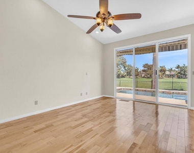 2317 Wayfarer Drive - Photo Thumbnail 34