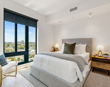 10700 Tabor Street - Photo Thumbnail 9