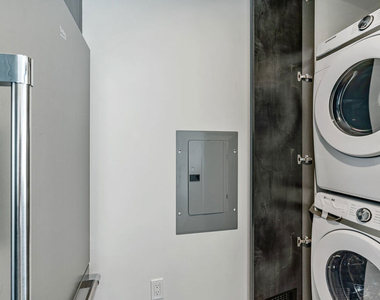 10700 Tabor Street - Photo Thumbnail 2