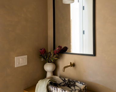 1008 S Bundy Drive - Photo Thumbnail 18