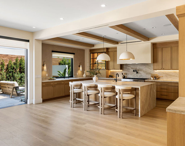 1008 S Bundy Drive - Photo Thumbnail 13