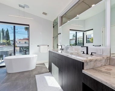 489 S Willaman Drive - Photo Thumbnail 35