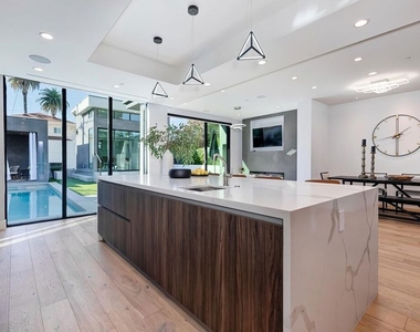 489 S Willaman Drive - Photo Thumbnail 10
