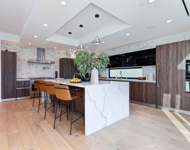 489 S Willaman Drive - Photo Thumbnail 13