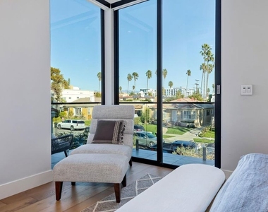 489 S Willaman Drive - Photo Thumbnail 44