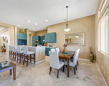 78770 Spyglass Hill Drive - Photo Thumbnail 12