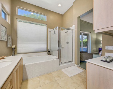 78770 Spyglass Hill Drive - Photo Thumbnail 24
