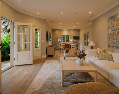 1008 Lexington Road - Photo Thumbnail 24