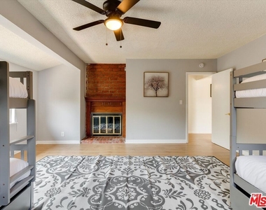 17100 Barneston Street - Photo Thumbnail 16