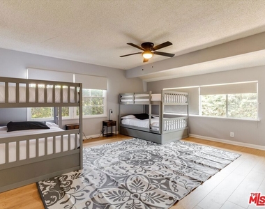 17100 Barneston Street - Photo Thumbnail 14