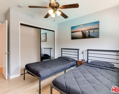 17100 Barneston Street - Photo Thumbnail 26