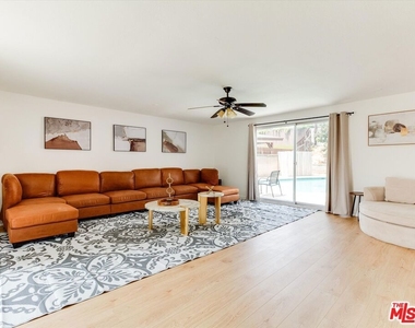 17100 Barneston Street - Photo Thumbnail 3