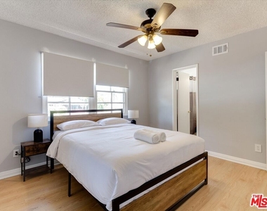 17100 Barneston Street - Photo Thumbnail 22
