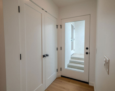 1139 Lima Street - Photo Thumbnail 10