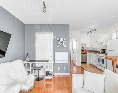 313 Mildred Avenue - Photo Thumbnail 5