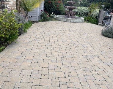 11570 W Sunset Boulevard - Photo Thumbnail 1