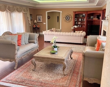 11570 W Sunset Boulevard - Photo Thumbnail 4