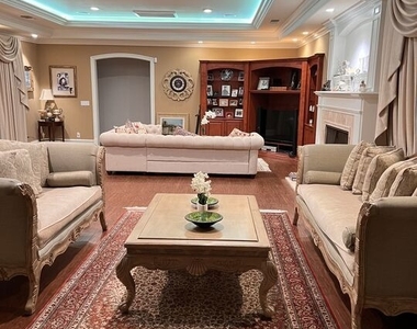 11570 W Sunset Boulevard - Photo Thumbnail 3