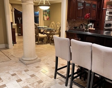 11570 W Sunset Boulevard - Photo Thumbnail 12