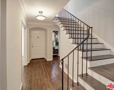 5717 W 2nd Street - Photo Thumbnail 21