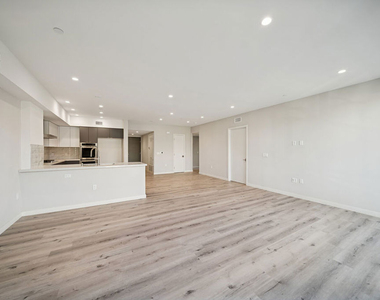 1051 S Corning Street - Photo Thumbnail 15