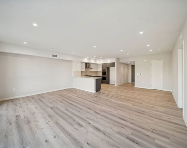 1051 S Corning Street - Photo Thumbnail 9
