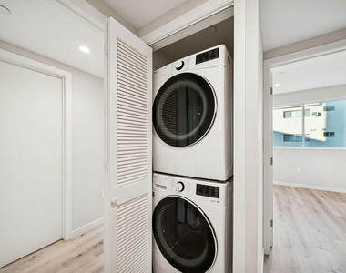 1051 S Corning Street - Photo Thumbnail 32