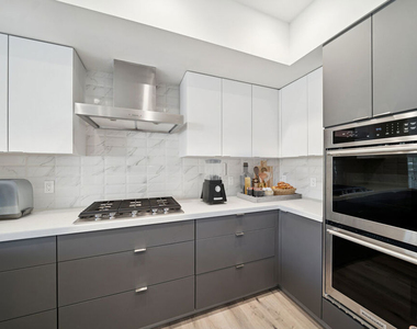 1051 S Corning Street - Photo Thumbnail 5