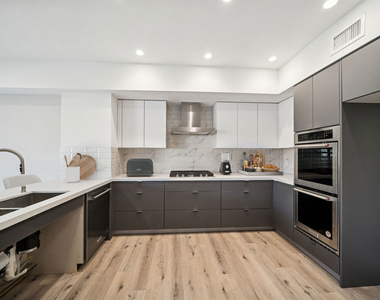 1051 S Corning Street - Photo Thumbnail 4