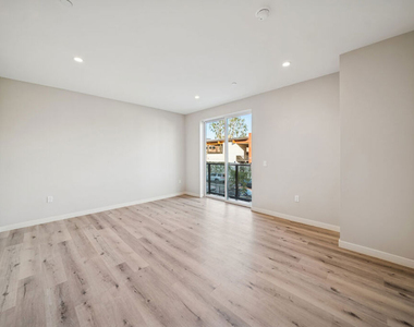 1051 S Corning Street - Photo Thumbnail 19