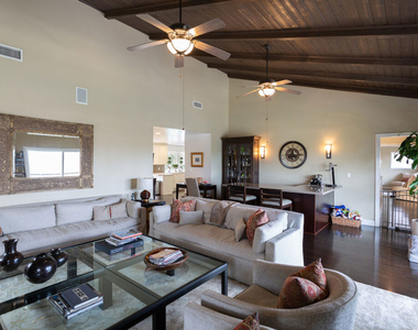 13902 Valley Vista - Photo Thumbnail 3