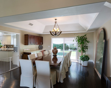 13902 Valley Vista - Photo Thumbnail 9