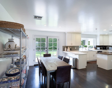 13902 Valley Vista - Photo Thumbnail 6