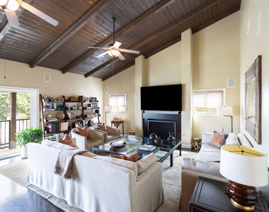 13902 Valley Vista - Photo Thumbnail 1