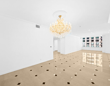 10724 Wilshire Boulevard - Photo Thumbnail 7