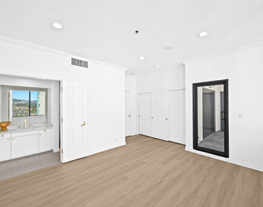 10724 Wilshire Boulevard - Photo Thumbnail 39