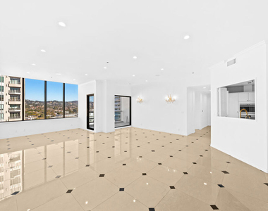 10724 Wilshire Boulevard - Photo Thumbnail 1