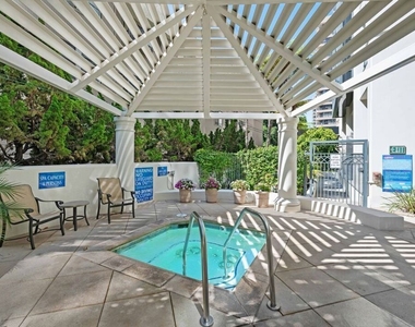 10724 Wilshire Boulevard - Photo Thumbnail 45