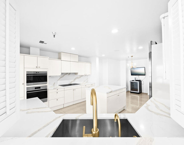 10724 Wilshire Boulevard - Photo Thumbnail 17