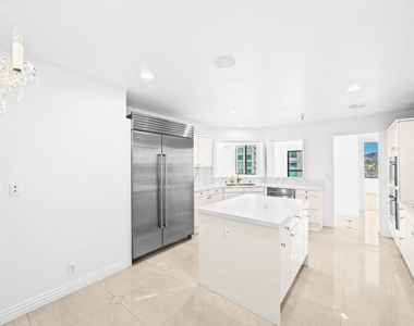 10724 Wilshire Boulevard - Photo Thumbnail 20